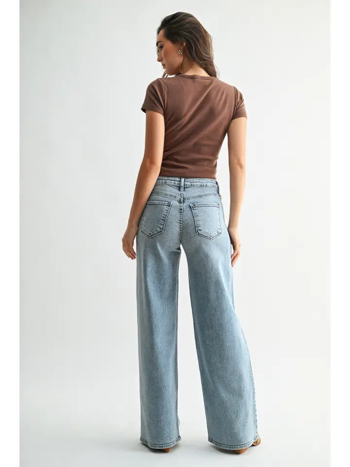Patch Pocket Wide Leg Denim