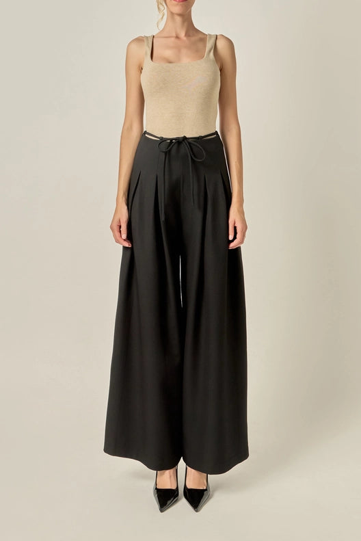 Hillary High Waisted Pleated Pants